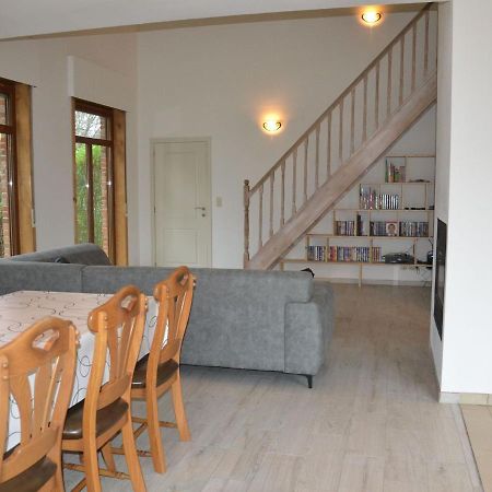 Welcoming Villa In Puivelde With Terrace Garden Barbeque Exterior foto