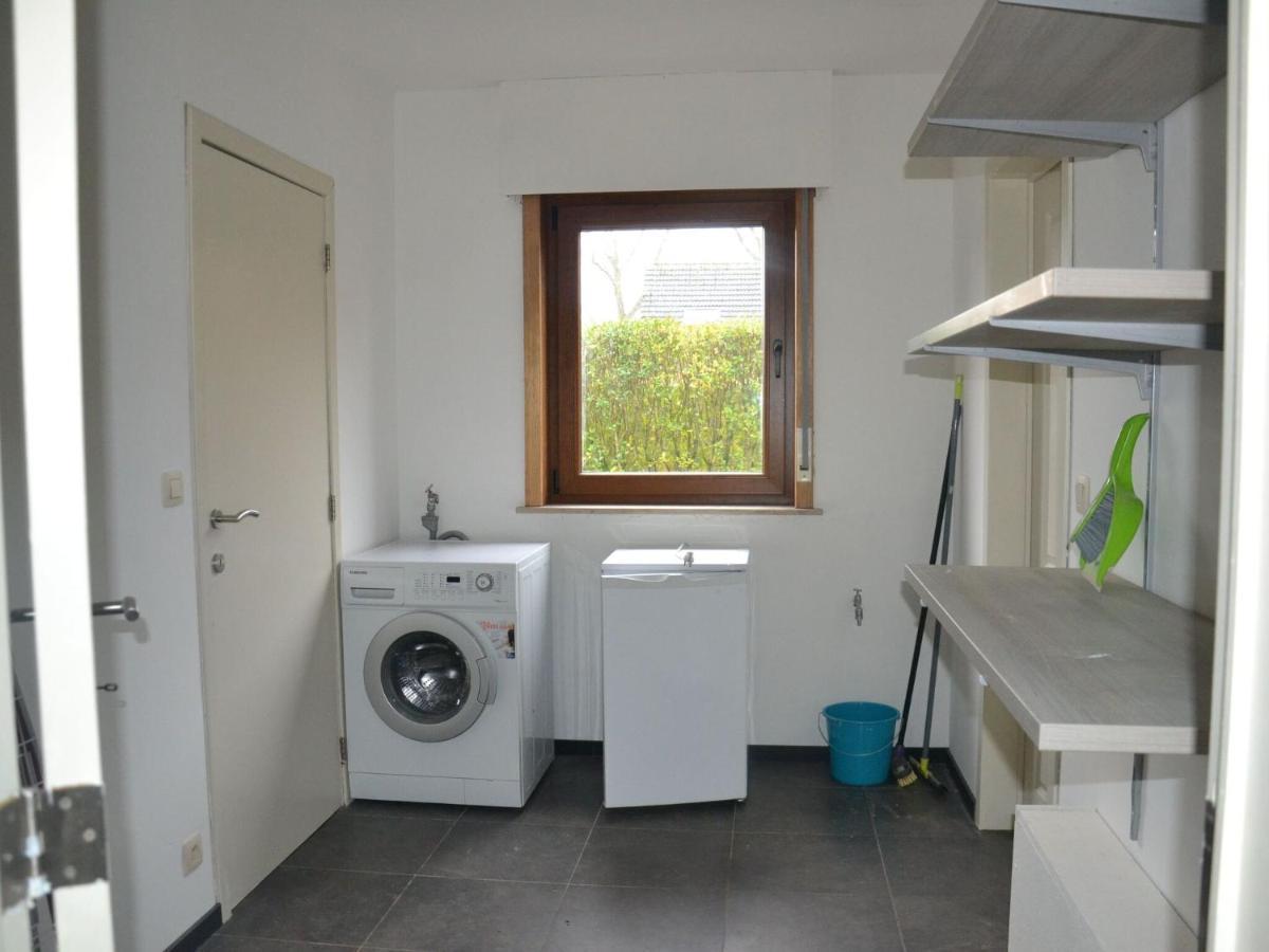 Welcoming Villa In Puivelde With Terrace Garden Barbeque Exterior foto